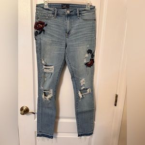 Abercrombie &Fitch floral detail jeans